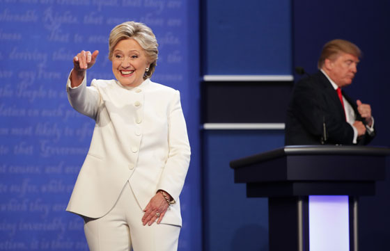 مناظرة نارية: ترامب ضد الاسلام وكلينتون مع زواج المثليين والاجهاض صورة رقم 5