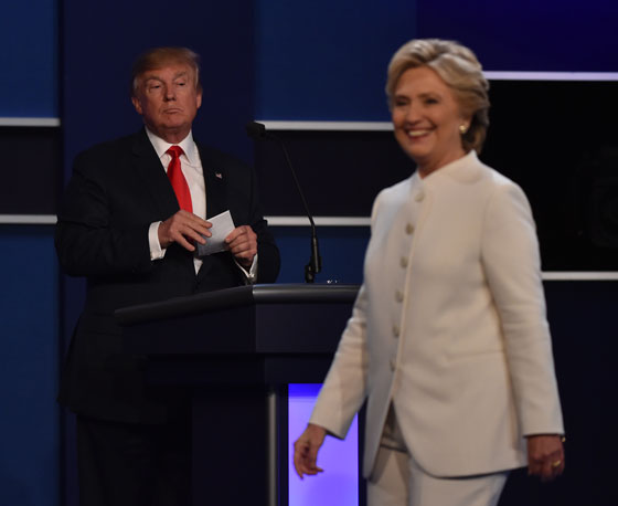 مناظرة نارية: ترامب ضد الاسلام وكلينتون مع زواج المثليين والاجهاض صورة رقم 9