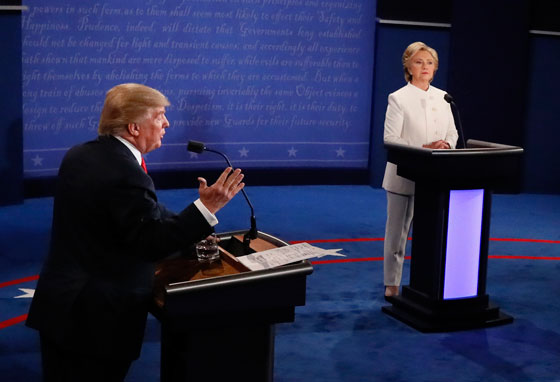 مناظرة نارية: ترامب ضد الاسلام وكلينتون مع زواج المثليين والاجهاض صورة رقم 11