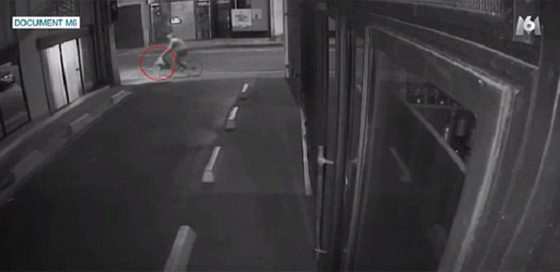 ظهور اول فيديو لمنفذي عملية السطو وسرقة مجوهرات كارداشيان صورة رقم 1