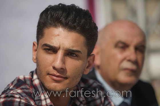 فيديو محمد عساف يصدر (سيوف العز) ويفتتح حديقة للأطفال  صورة رقم 7