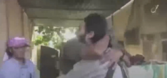 فيديو مثير.. قرعة داعشية وفرحة احدهما باحقيته في تنفيذ عملية انتحارية صورة رقم 1 فيديو مثير.. قرعة داعشية وفرحة احدهما باحقيته في تنفيذ عملية انتحارية صورة رقم 1