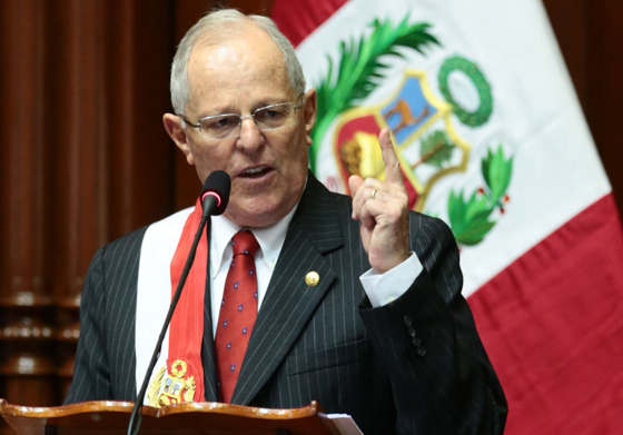 بعد فضيحة فساد في الحكومة، رئيس بيرو يطالب بزيادة راتبه! صورة رقم 2 بعد فضيحة فساد في الحكومة، رئيس بيرو يطالب بزيادة راتبه! صورة رقم 2