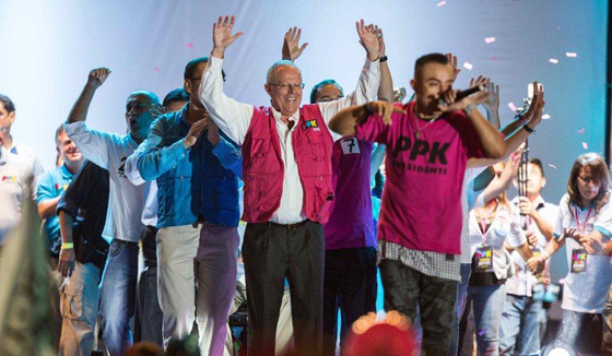 بعد فضيحة فساد في الحكومة، رئيس بيرو يطالب بزيادة راتبه! صورة رقم 4 بعد فضيحة فساد في الحكومة، رئيس بيرو يطالب بزيادة راتبه! صورة رقم 4