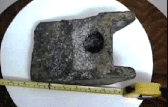 قطعة معدن من مخلفات كائنات فضائية زارت الارض قبل 250 الف عام صورة رقم 2 قطعة معدن من مخلفات كائنات فضائية زارت الارض قبل 250 الف عام صورة رقم 2