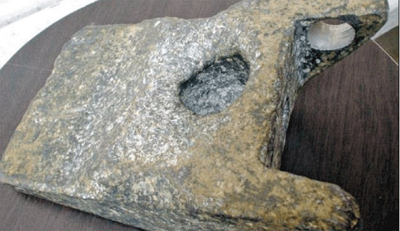 قطعة معدن من مخلفات كائنات فضائية زارت الارض قبل 250 الف عام صورة رقم 3 قطعة معدن من مخلفات كائنات فضائية زارت الارض قبل 250 الف عام صورة رقم 3