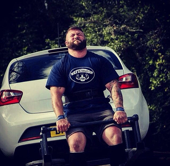 استبعد من الجيش بسبب نوبة قلبية وينافس على لقب اقوى رجل بالعالم صورة رقم 5 استبعد من الجيش بسبب نوبة قلبية وينافس على لقب اقوى رجل بالعالم صورة رقم 5