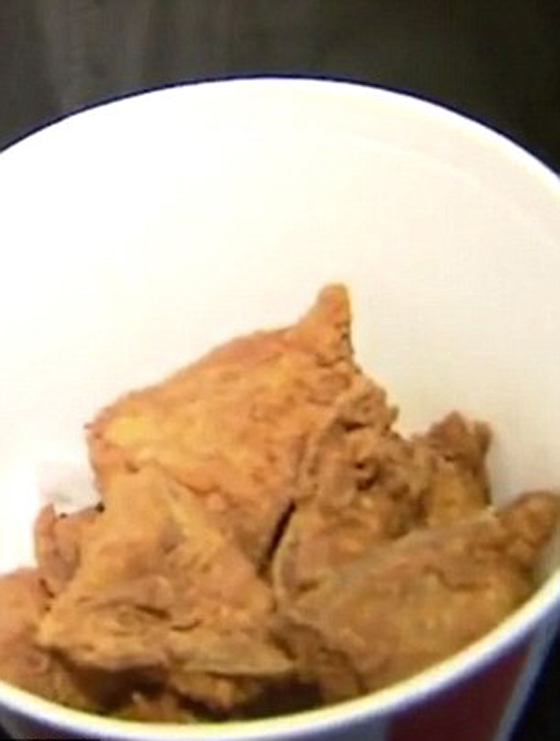 امريكية تطالب كنتاكي بـ 20 مليون دولار وتقول: اعلانكم ضلّلني! صورة رقم 6 امريكية تطالب كنتاكي بـ 20 مليون دولار وتقول: اعلانكم ضلّلني! صورة رقم 6