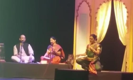 فيديو الراقصة الهندية أشويني أكبوتي في لحظاتها الأخيرة قبل وفاتها على المسرح صورة رقم 9