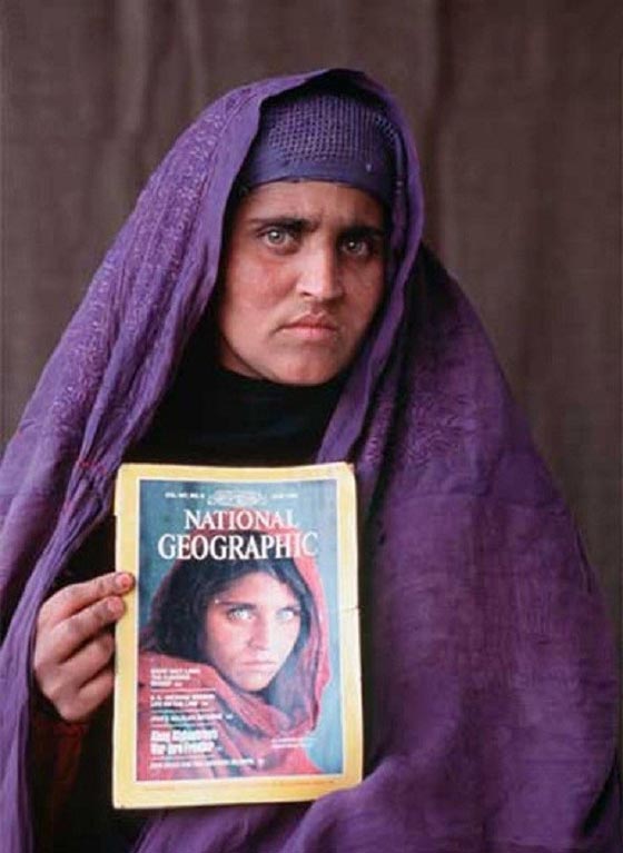 ما هو سبب اعتقال الفتاة الافغانية صاحبة أشهر صورة بالقرن العشرين؟ صورة رقم 6