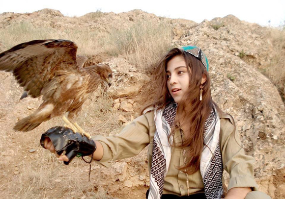  فيديو لفتيات كرديات من عدة فصائل يشاركن بتحرير الموصل من داعش صورة رقم 14