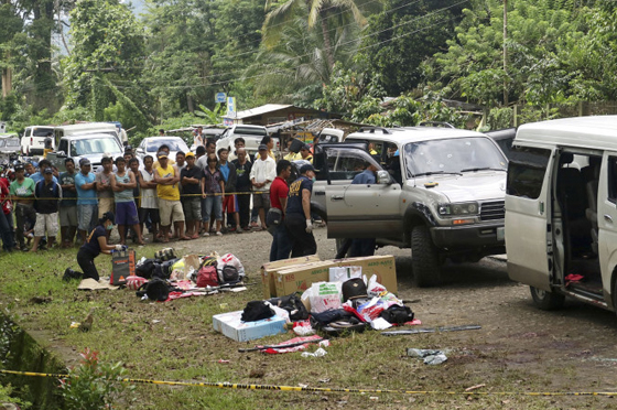 رئيس الفلبين يبدأ الحرب على تجار المخدرات واول الضحايا رئيس بلدية  صورة رقم 7