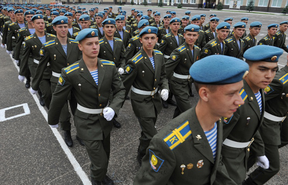 مدرسة المظليين افي روسيا تعلم طلابها اللغة العربية صورة رقم 2