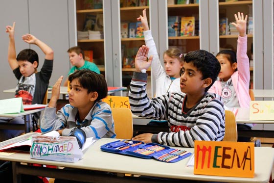  تغريم اسرة المانية منعت من ابنها الطالب زيارة مسجد في اطار المدرسة صورة رقم 4