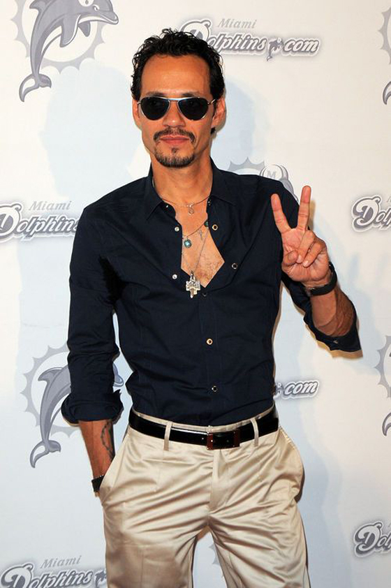 هيلاري كلينتون تحشد الناخبين مستعينة بالمطربين جنيفير لوبيز ومارك انتوني صورة رقم 13 هيلاري كلينتون تحشد الناخبين مستعينة بالمطربين جنيفير لوبيز ومارك انتوني صورة رقم 13