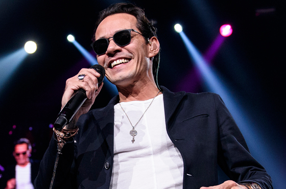 هيلاري كلينتون تحشد الناخبين مستعينة بالمطربين جنيفير لوبيز ومارك انتوني صورة رقم 15 هيلاري كلينتون تحشد الناخبين مستعينة بالمطربين جنيفير لوبيز ومارك انتوني صورة رقم 15