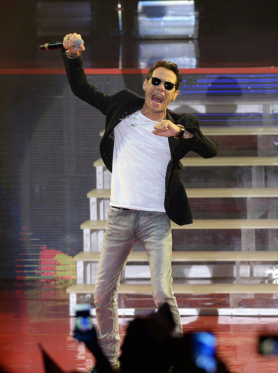 هيلاري كلينتون تحشد الناخبين مستعينة بالمطربين جنيفير لوبيز ومارك انتوني صورة رقم 8 هيلاري كلينتون تحشد الناخبين مستعينة بالمطربين جنيفير لوبيز ومارك انتوني صورة رقم 8