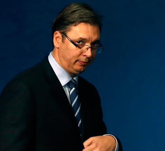  نقل رئيس الوزراء الصربي الى مكان آمن بعد محاولة اغتيال ! صورة رقم 3