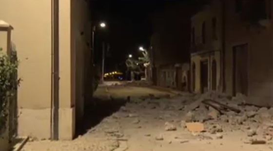 حكومة ايطاليا تتعهد باعادة بناء كنائس تاريخية وآثار دمرها الزلزال صورة رقم 8