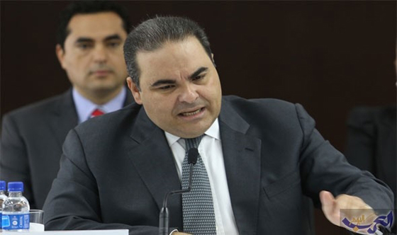 رئيسي السلفادور السابق وهو من اصل عربي متهم بغسيل الاموال صورة رقم 3