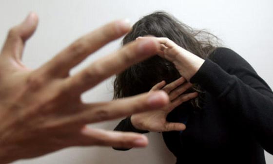 ممثلة مصرية قصدت شقة رجلين لشراء المخدرات فاغتصباها صورة رقم 1