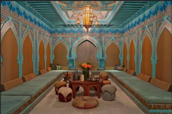  فنانون عالميون يختارون الطراز المغربي لتصميم ديكورات منازلهم صورة رقم 6