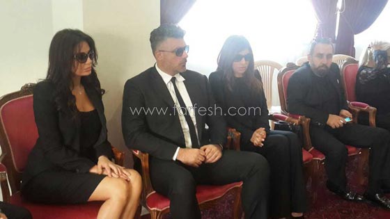 فيديو وصور فنانين شاركوا في وداع ملحم بركات وانهيار مي حريري صورة رقم 2