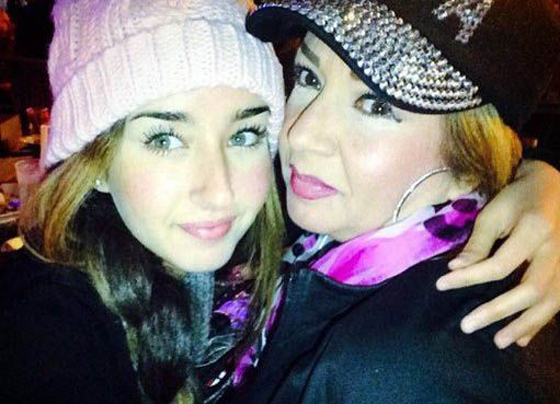 صور امهات فنانات أبهرن الجمهور بجمالهن: ام نانسي، منى، هنا وميريام صورة رقم 3
