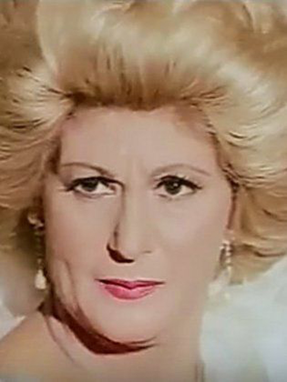 صور امهات فنانات أبهرن الجمهور بجمالهن: ام نانسي، منى، هنا وميريام صورة رقم 4