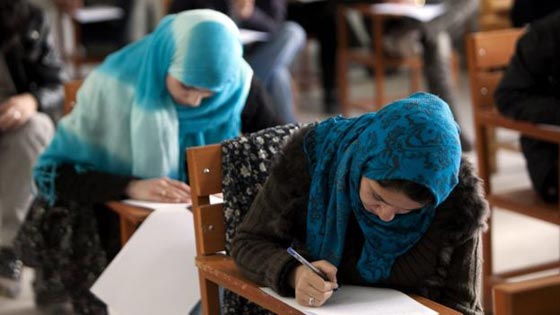 افغانية تروي مسيرة التشويه والتهديد التي لاحقتها لانها طالبة علم وعمل صورة رقم 2