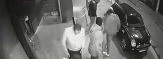 فيديو صادم: انفجار سيجارة إلكترونية يشعل النار في جيب سترة المدخن صورة رقم 3