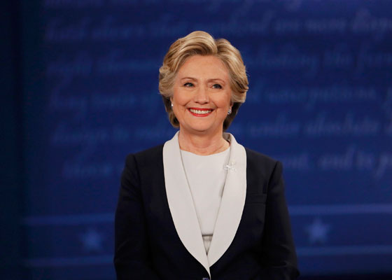  كلينتون فشلت في رئاسة مجلس الطلاب ورفضت من ناسا وتقود العالم صورة رقم 16