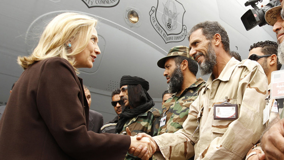 وثائق سرية.. كلينتون تعمدت تدمير ليبيا وهدية من قطر مليون دولار صورة رقم 1