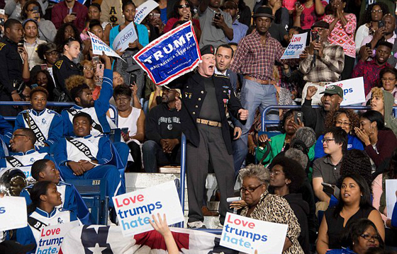 اوباما يدافع عن أحد انصار ترامب بالتحدث ويضعو للاصغاء اليه صورة رقم 2