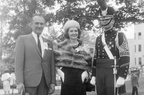  20 حقيقة قد لا يعرفها الكثيرون عن طفولة ترامب صورة رقم 2