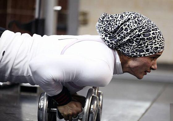 نساء مصريات تحدين الرجال بحراسة الامن وترويض الاسود وكمال الاجسام صورة رقم 19