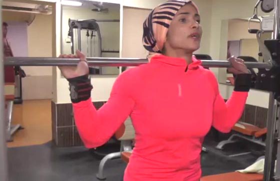 نساء مصريات تحدين الرجال بحراسة الامن وترويض الاسود وكمال الاجسام صورة رقم 18