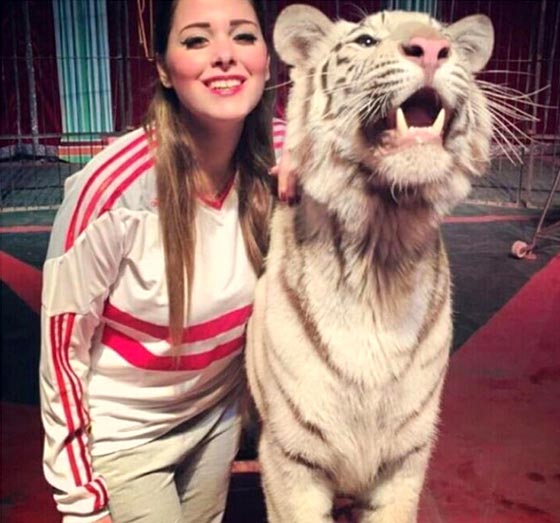 نساء مصريات تحدين الرجال بحراسة الامن وترويض الاسود وكمال الاجسام صورة رقم 2