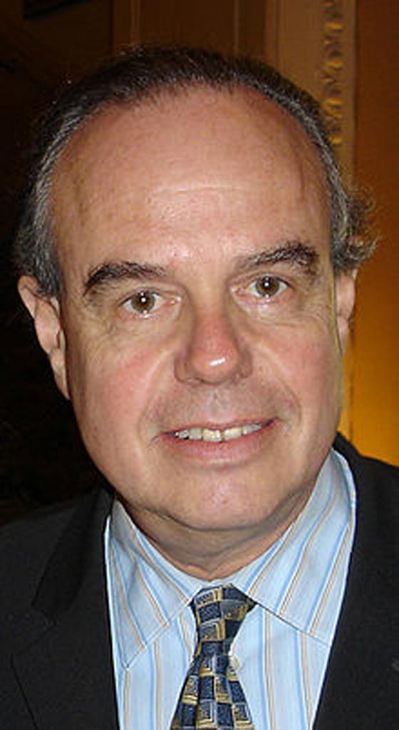 ابن شقيق الرئيس الفرنسي يكشف: القذافي كان مثلي وحاول اغوائي! صورة رقم 9