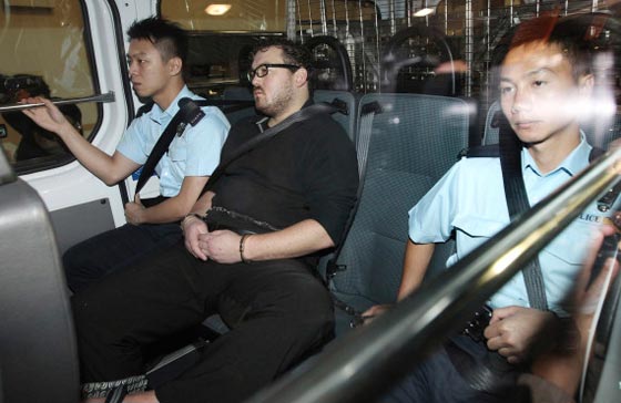 موظف البنك البريطاني السادي استمتع بذبح امرأتين على طريقة داعش صورة رقم 10