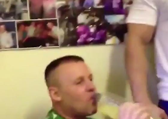 فيديو صادم من وراء القضبان: سجناء يحتفلون بالخمور والمخدرات  صورة رقم 4