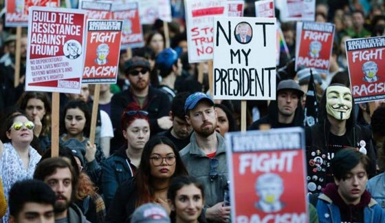 امريكا: مظاهرات واحتجاجات على فوز  ترامب: ليس رئيسي! صورة رقم 3