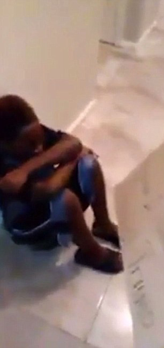 ام تطرد ابنها من المنزل لانه منح صوته لترامب.. فيديو صورة رقم 3