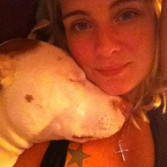 زبائن مطعم تركوا اكرامية بقيمة الف دولار لكلب النادلة.. ما السبب؟ صورة رقم 9