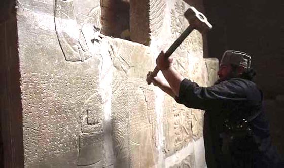 داعش يغادر مدينة نمرود الاثرية بعد تدمير كنوز الحضارة الآشورية صورة رقم 1