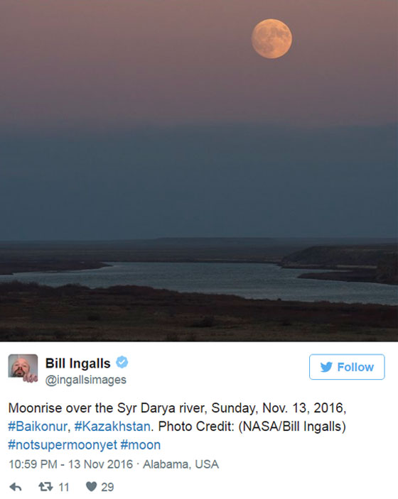 هكذا ظهر القمر العملاق فجر اليوم الاثنين 14 نوفمبر حول العالم صورة رقم 5