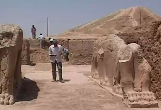 داعش يغادر مدينة نمرود الاثرية بعد تدمير كنوز الحضارة الآشورية صورة رقم 10