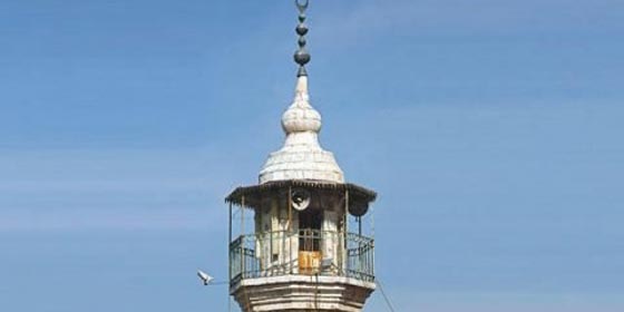 النائب الطيبي يرفع الآذان في الكنيست ردا على محاولات اسكاته في القدس صورة رقم 3