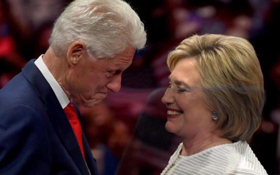 بين نفي الشائعات وتأكيدها.. هيلاري كلينتون طلبت الطلاق من زوجها صورة رقم 2