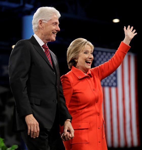 بين نفي الشائعات وتأكيدها.. هيلاري كلينتون طلبت الطلاق من زوجها صورة رقم 3